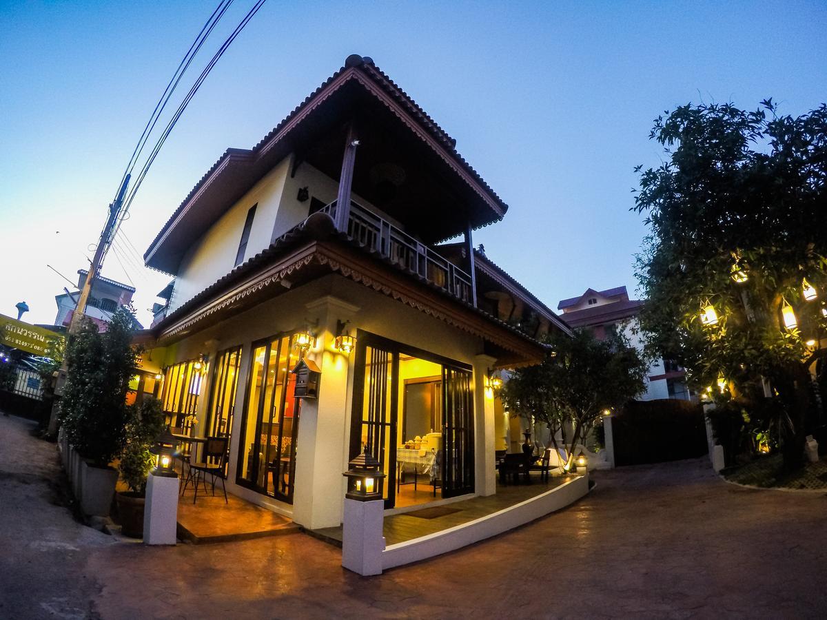 I Lanna House Hotel Chiang Mai Luaran gambar